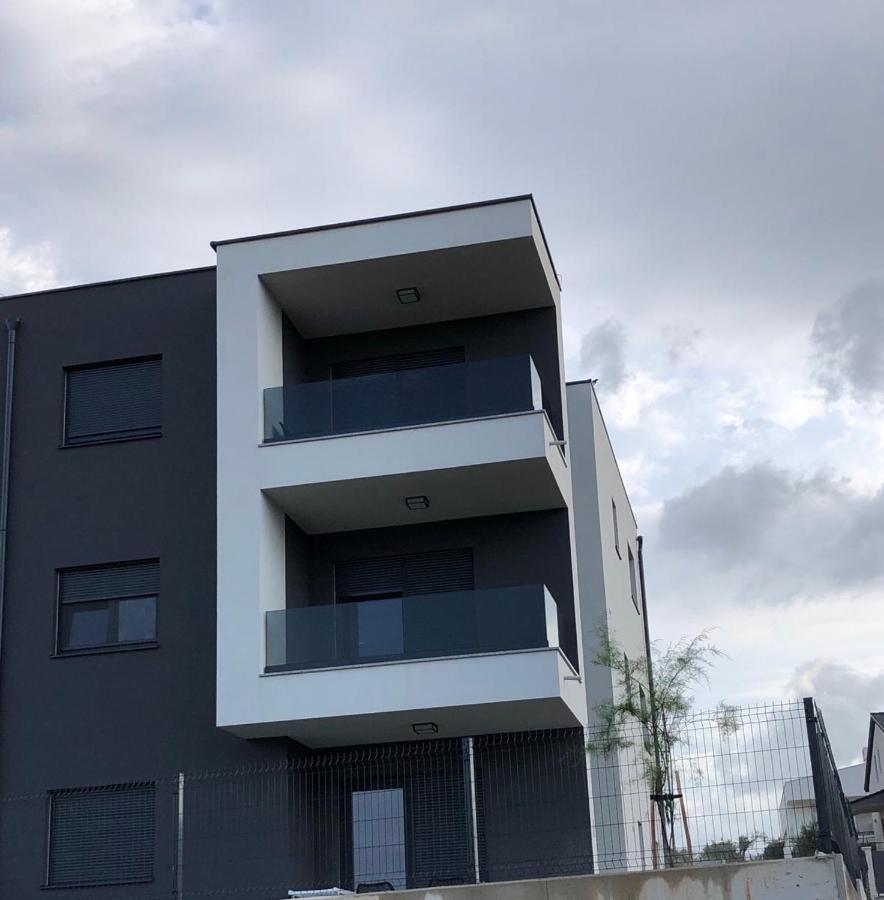 Ferienwohnung Urban Pula Exterior foto